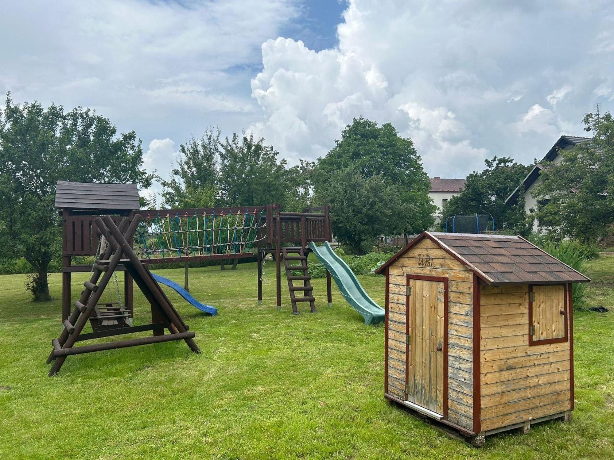 Penzion Na Obci Třeboň Buitenkant foto