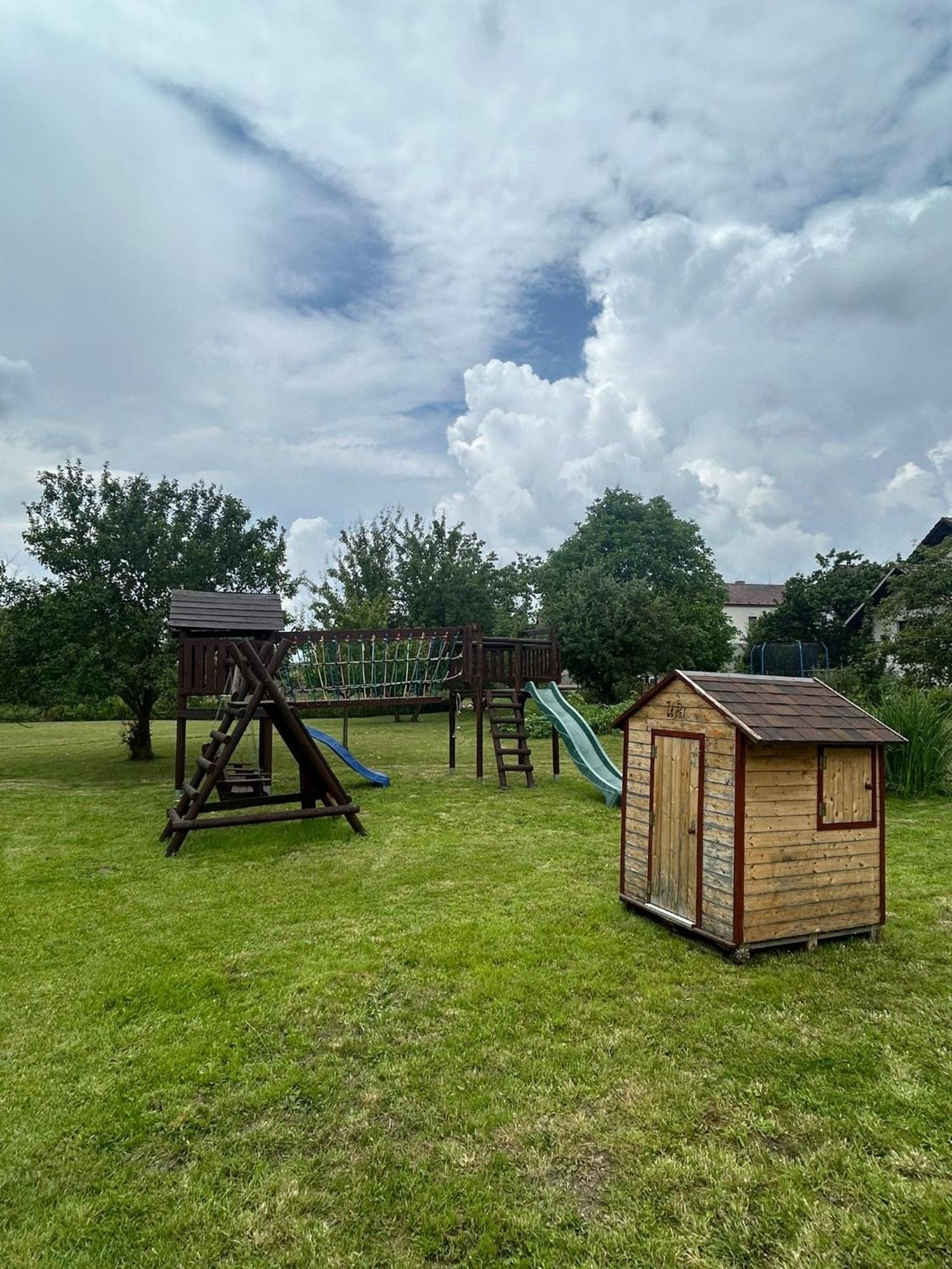 Penzion Na Obci Třeboň Buitenkant foto